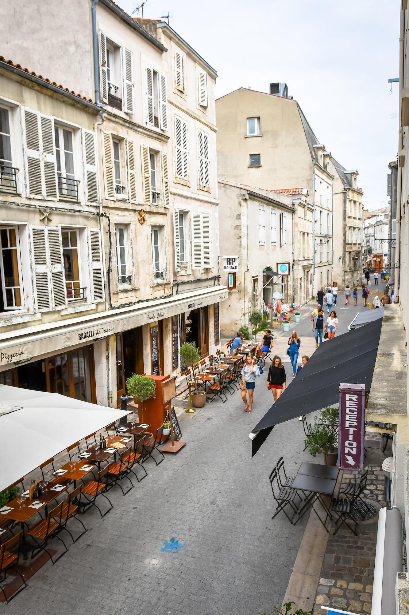 Hotel Le Bord'O Vieux Port La Rochelle  Exterior photo