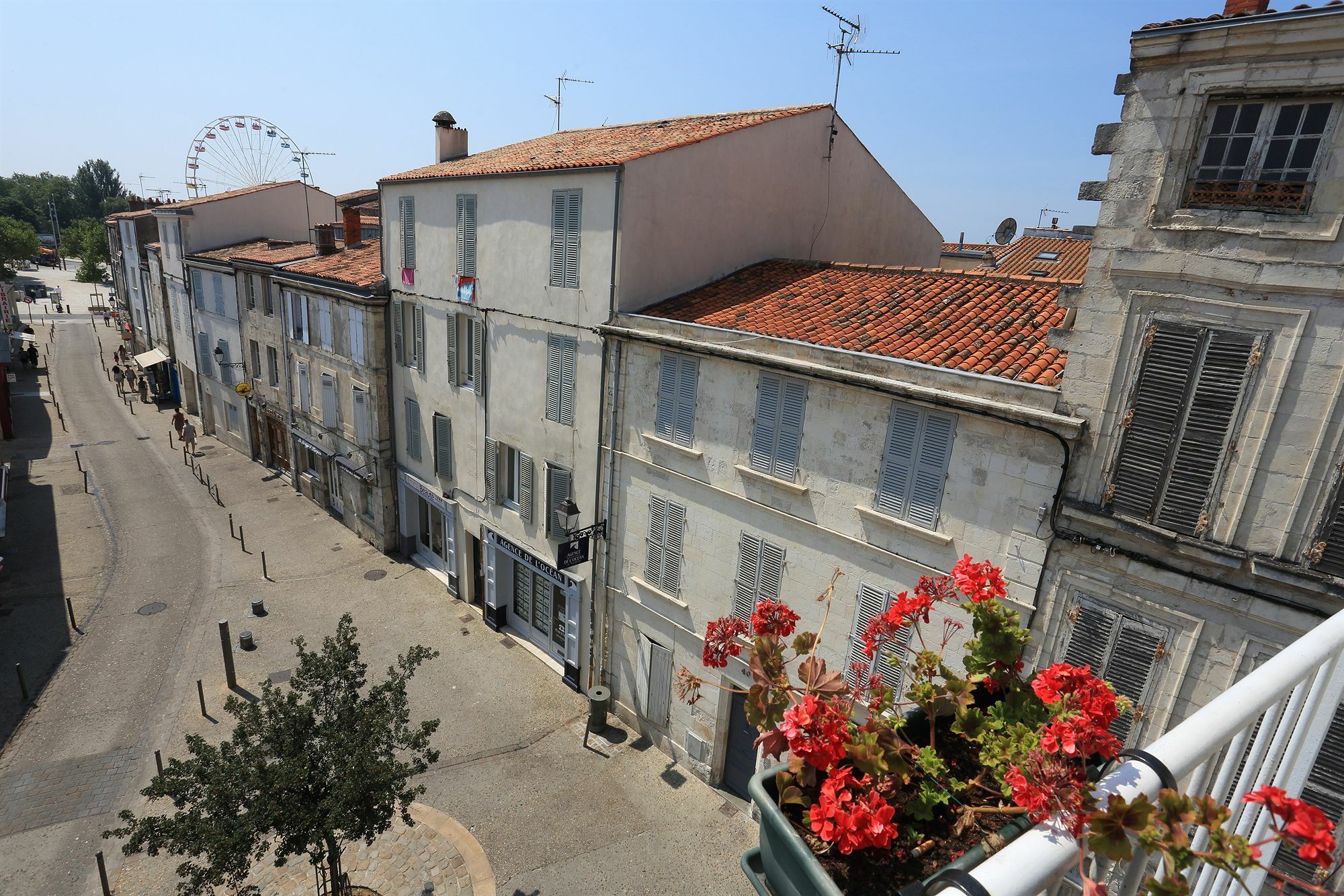 Hotel Le Bord'O Vieux Port La Rochelle  Exterior photo